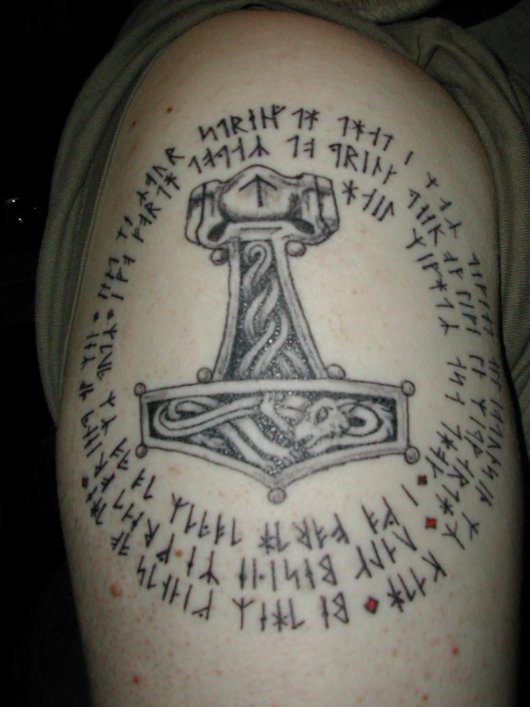 Татуировки с Рунами (подборка фото) Runic_tattoo_by_chaosimagination