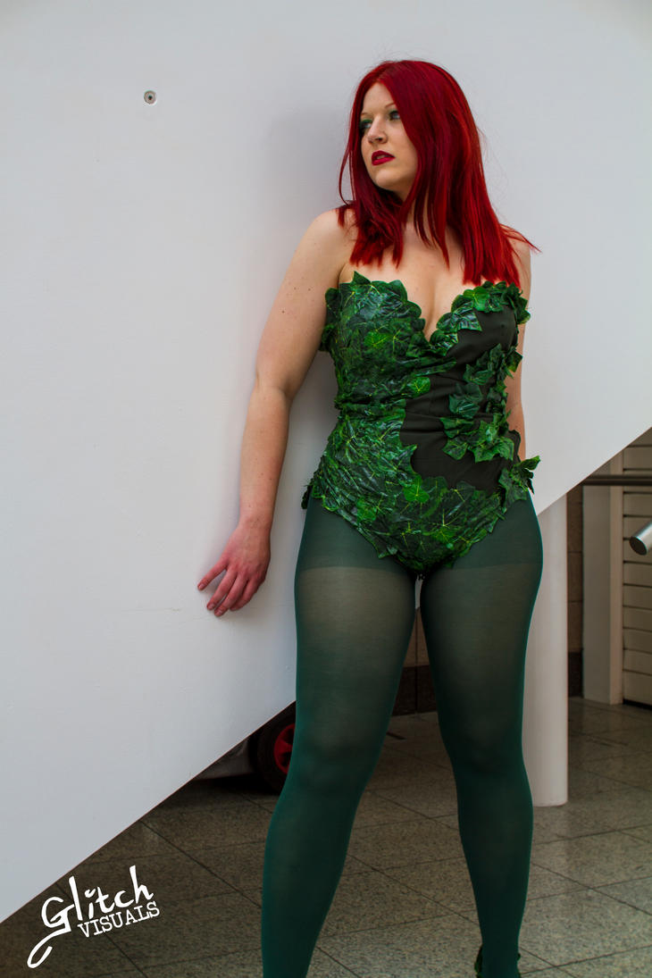 Poison ivy cosplay nsfw